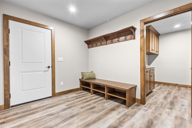 2984 CREEKWOOD DRIVE, Green Bay, WI 54311