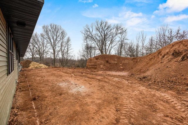 2984 CREEKWOOD DRIVE, Green Bay, WI 54311