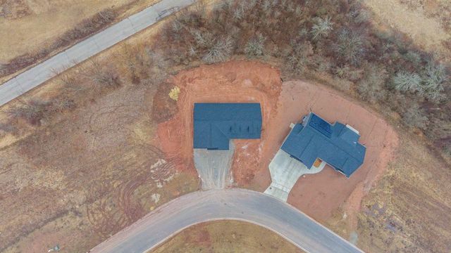 2984 CREEKWOOD DRIVE, Green Bay, WI 54311