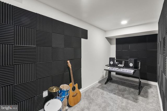 203 E HIGHFIELD RD, Baltimore, MD 21218