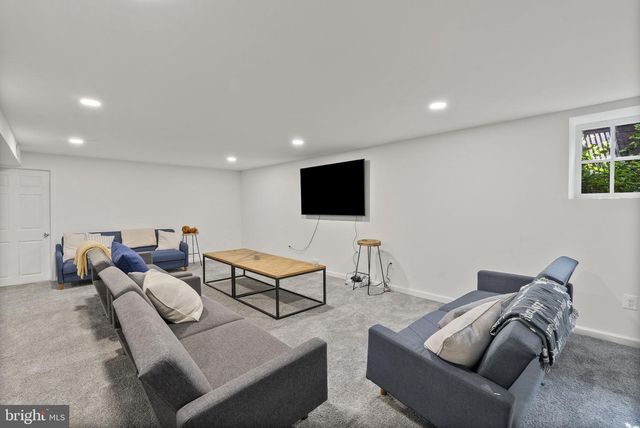 203 E HIGHFIELD RD, Baltimore, MD 21218