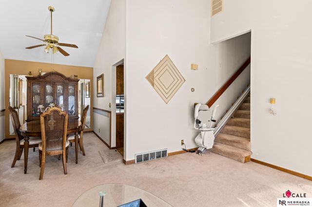 8202 Arlington Drive, Omaha, NE 68134