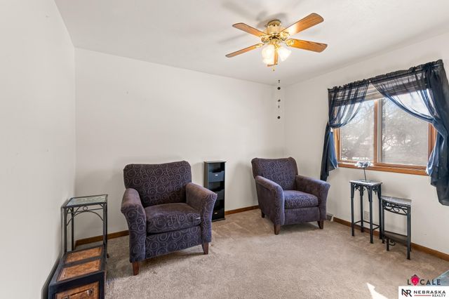 8202 Arlington Drive, Omaha, NE 68134