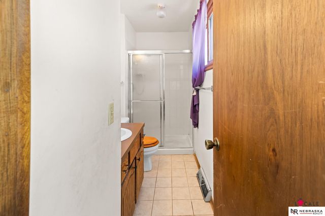 8202 Arlington Drive, Omaha, NE 68134