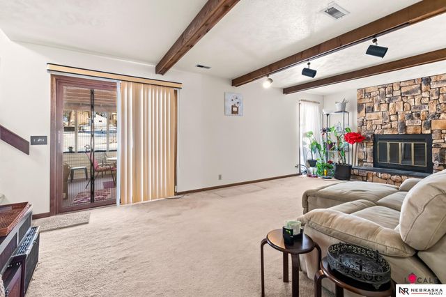 8202 Arlington Drive, Omaha, NE 68134