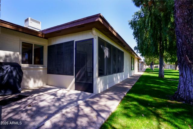 2064 S FARNSWORTH Drive 15, Mesa, AZ 85209