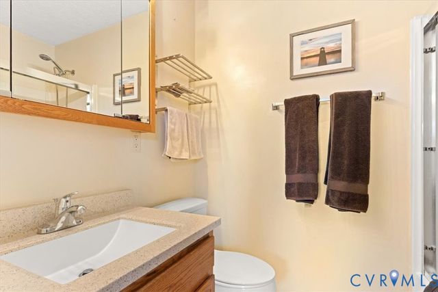 184 Anna Coves Blvd, Mineral, VA 23117