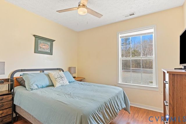 184 Anna Coves Blvd, Mineral, VA 23117