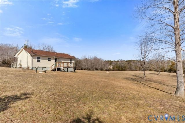 184 Anna Coves Blvd, Mineral, VA 23117