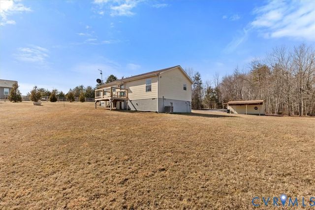 184 Anna Coves Blvd, Mineral, VA 23117
