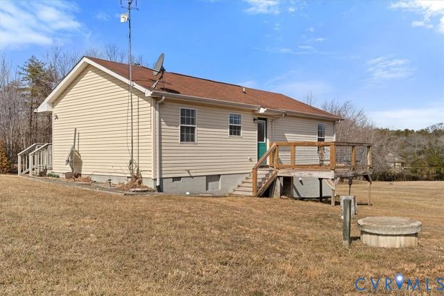 184 Anna Coves Blvd, Mineral, VA 23117