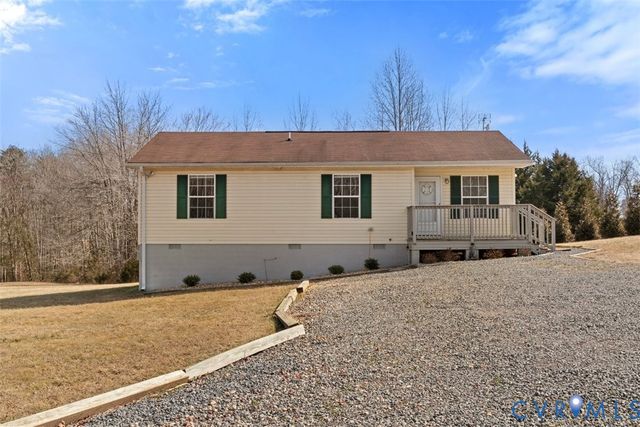 184 Anna Coves Blvd, Mineral, VA 23117