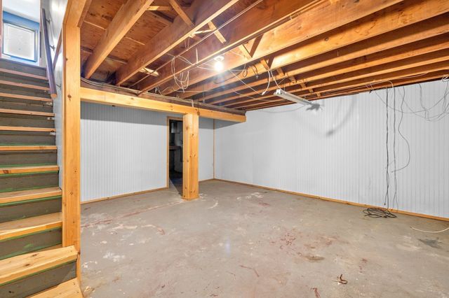 76 Jefferson St 76, North Andover, MA 01845