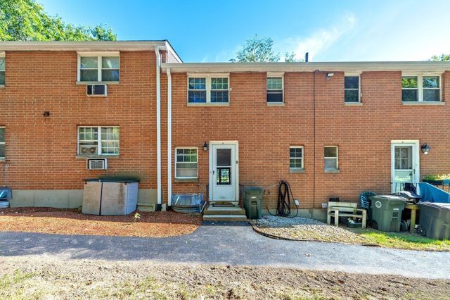 76 Jefferson St 76, North Andover, MA 01845