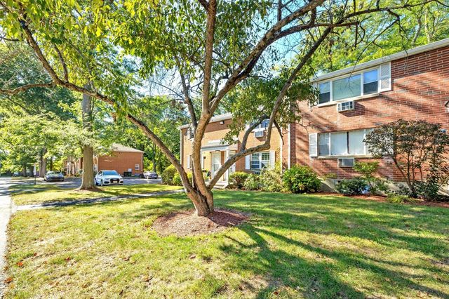 76 Jefferson St 76, North Andover, MA 01845