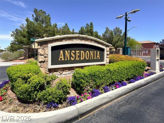 10630 Lessona Street, Las Vegas, NV 89141