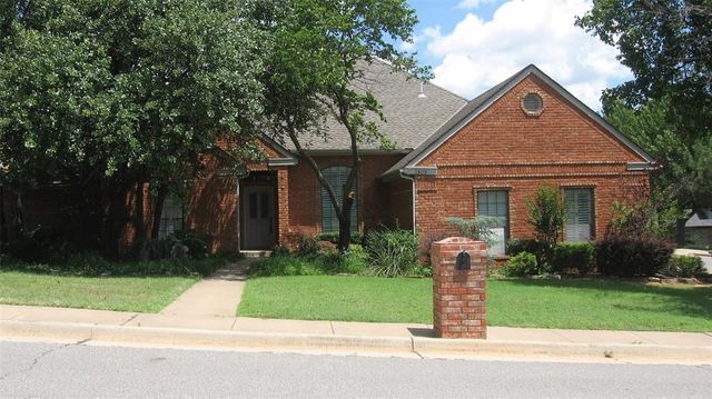 2809 Red Fern, Edmond, OK 73034