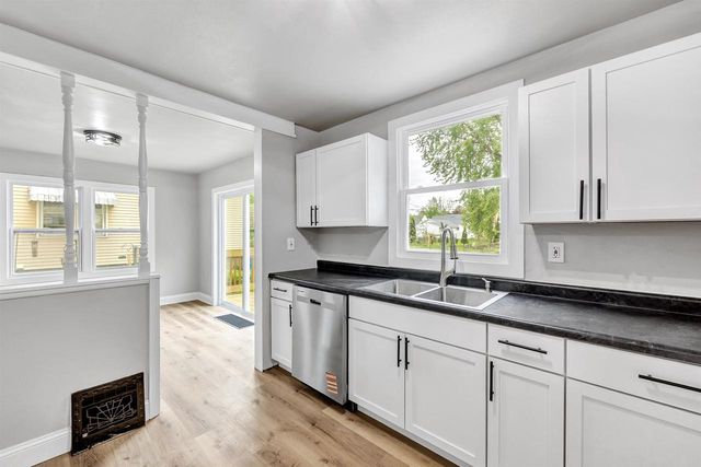 1242 SHAWANO AVENUE, Green Bay, WI 54303