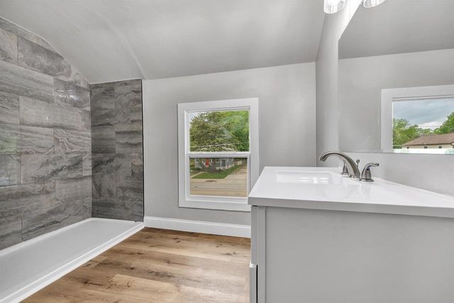 1242 SHAWANO AVENUE, Green Bay, WI 54303