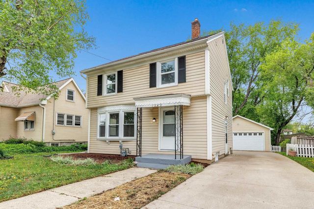1242 SHAWANO AVENUE, Green Bay, WI 54303