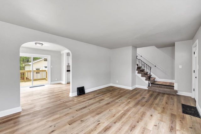 1242 SHAWANO AVENUE, Green Bay, WI 54303