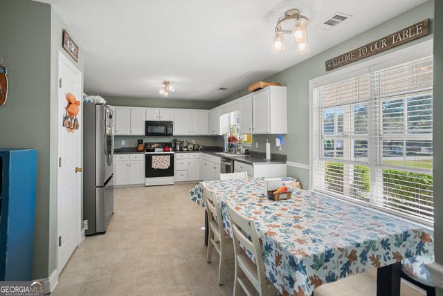 29 Sterling Court, Ellabell, GA 31308