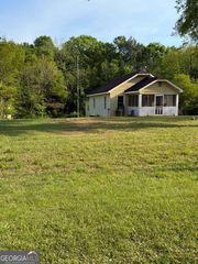 1186 E Tugalo Street, Toccoa, GA 30577