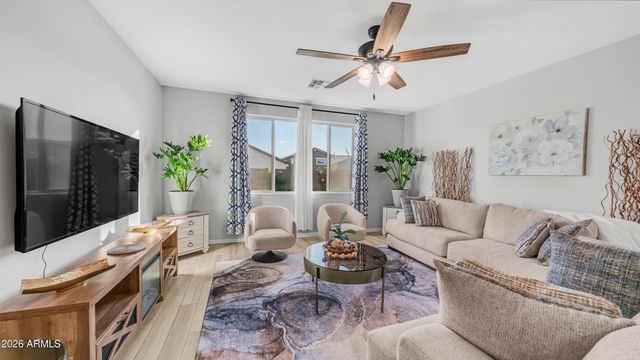 17597 W RED FOX Road, Surprise, AZ 85387