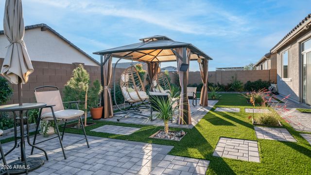 17597 W RED FOX Road, Surprise, AZ 85387