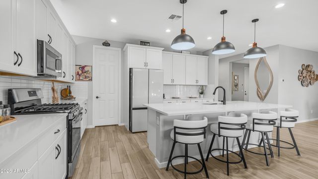 17597 W RED FOX Road, Surprise, AZ 85387