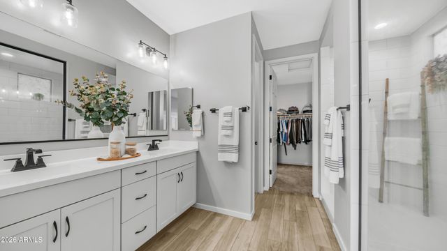 17597 W RED FOX Road, Surprise, AZ 85387