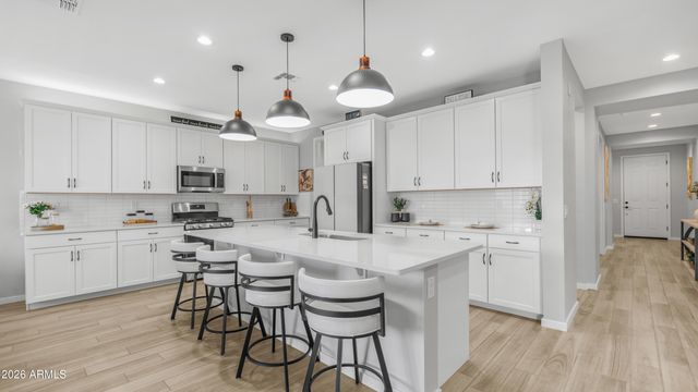 17597 W RED FOX Road, Surprise, AZ 85387