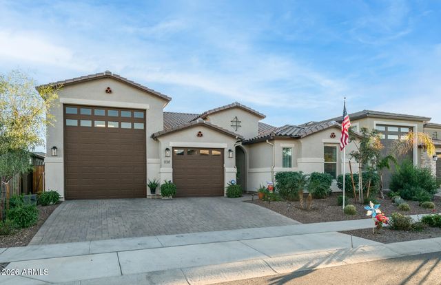 17597 W RED FOX Road, Surprise, AZ 85387