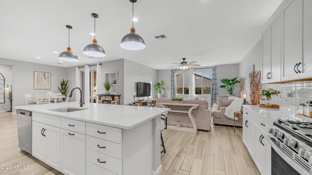 17597 W RED FOX Road, Surprise, AZ 85387