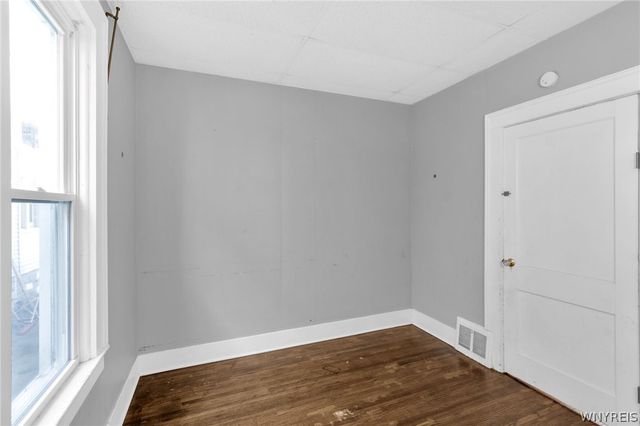 27 Como Avenue, Buffalo, NY 14220
