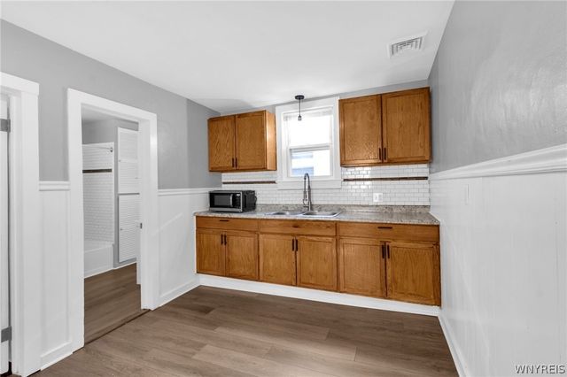 27 Como Avenue, Buffalo, NY 14220