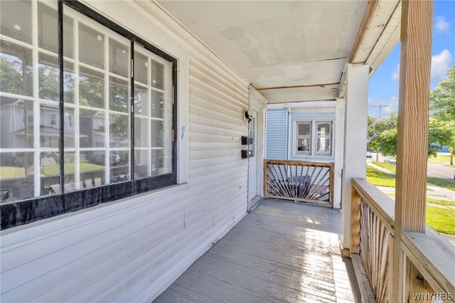 27 Como Avenue, Buffalo, NY 14220