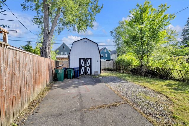 27 Como Avenue, Buffalo, NY 14220
