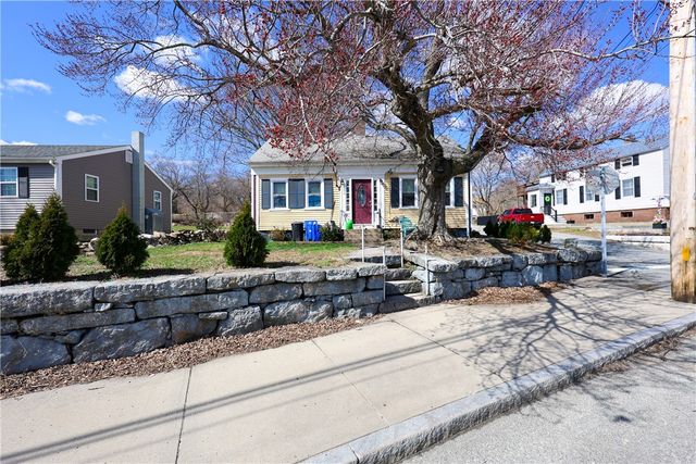 196 Simmonsville Avenue, Johnston, RI 02919