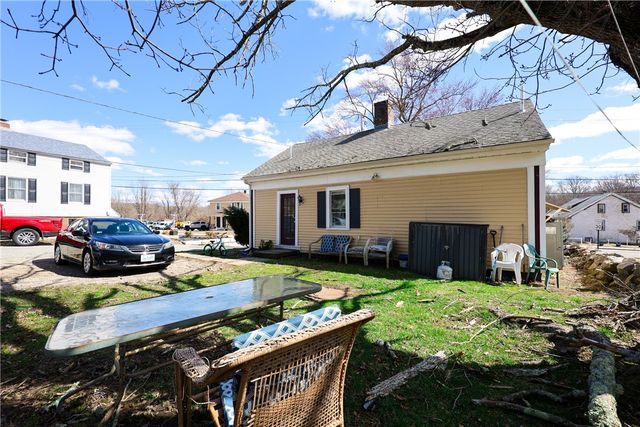 196 Simmonsville Avenue, Johnston, RI 02919