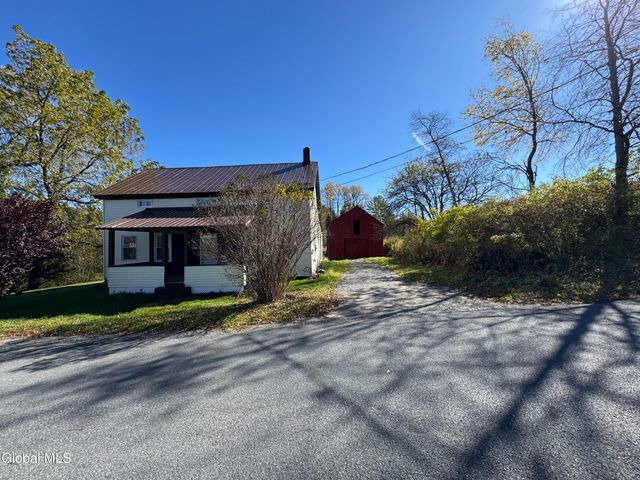 117 Kringsbush Road, Ephratah, NY 13452