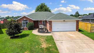 1057 Applewood Circle, Centerton, AR 72719