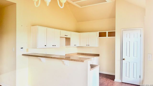 135 Muirfield, La Vernia, TX 78121