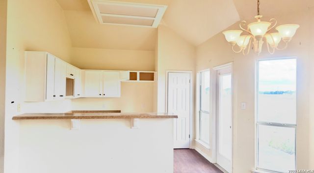 135 Muirfield, La Vernia, TX 78121