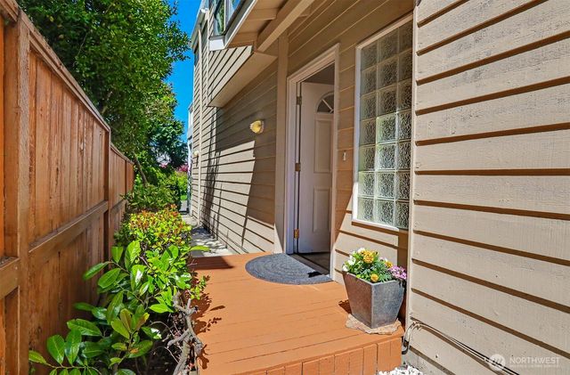 2631 NW 86th Street, Seattle, WA 98117