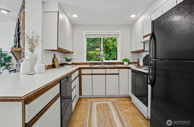 2631 NW 86th Street, Seattle, WA 98117
