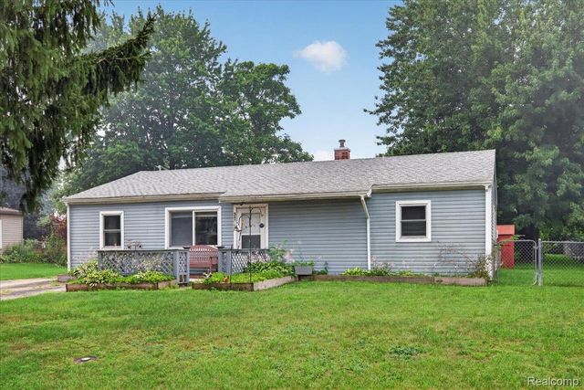 3872 Queensbury Road, Orion Charter Township, MI 48359