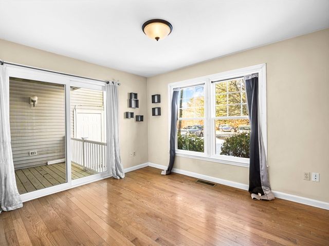 600 County St 404, Taunton, MA 02780