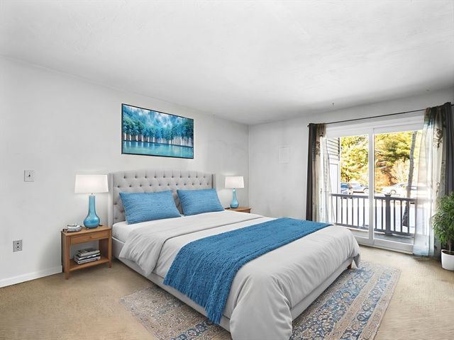 600 County St 404, Taunton, MA 02780