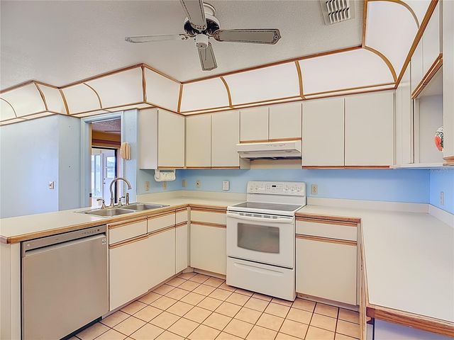 247 S LAKE PANSY DRIVE, Winter Haven, FL 33881